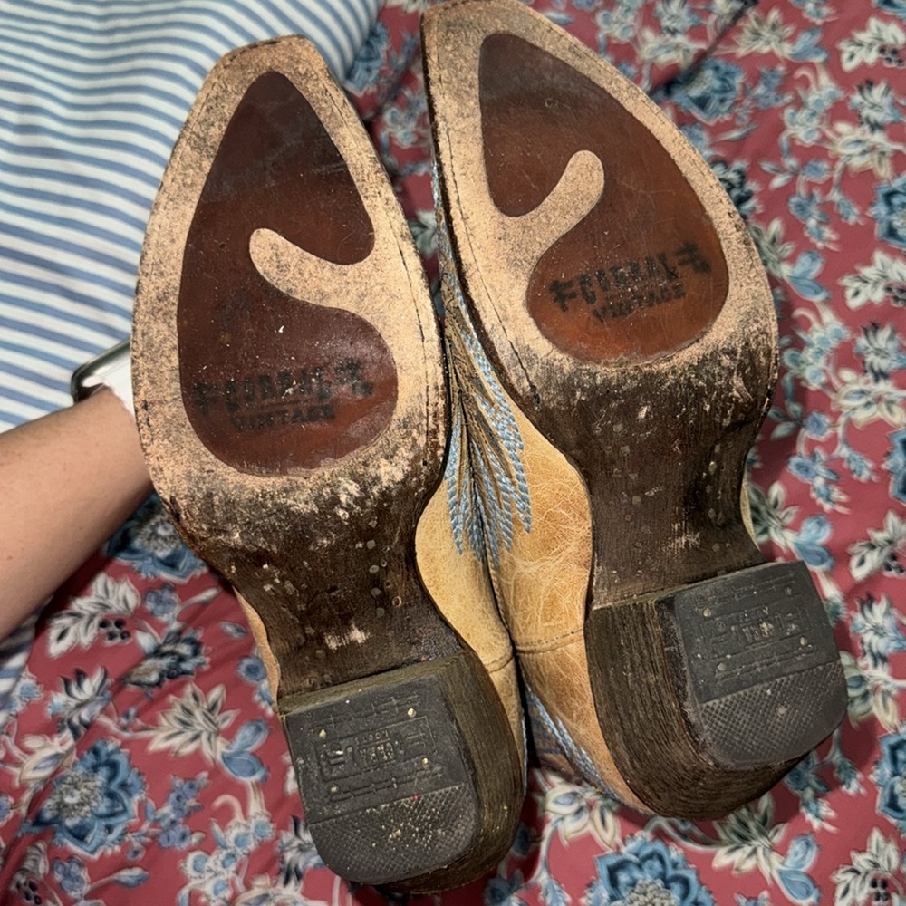 Corral Cowgirl Boots - Picture 3 of 5